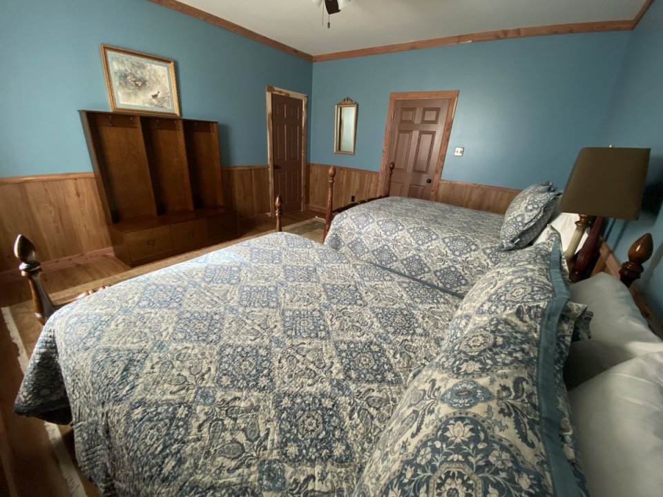 Tes Randal Jolly Photos