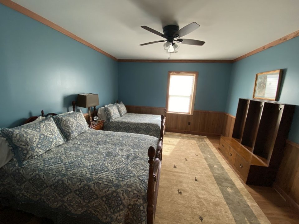 Tes Randal Jolly Photos