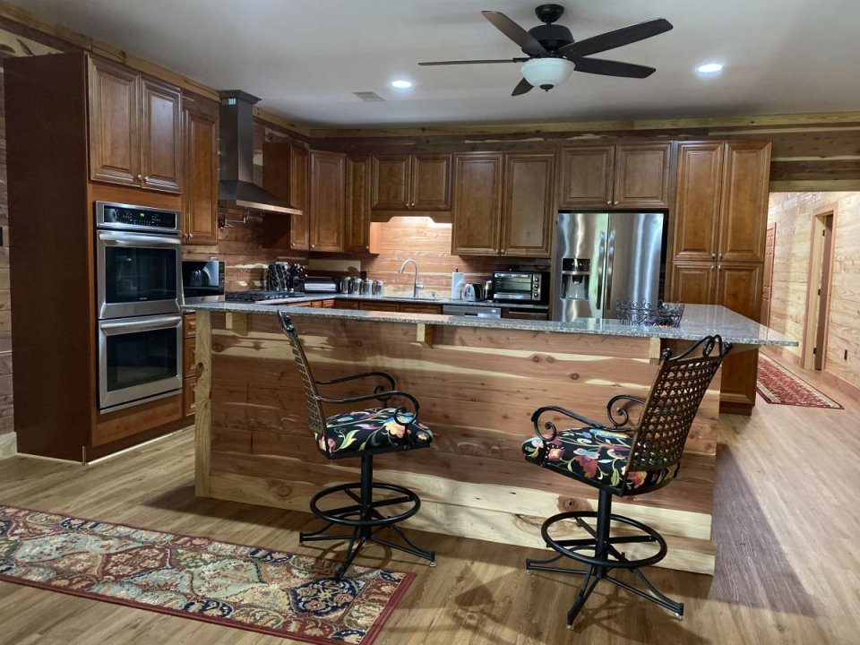 Tes Randal Jolly Photos