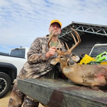 Mike Miller with a big 10 point and a doe today! Way to go, Mike!